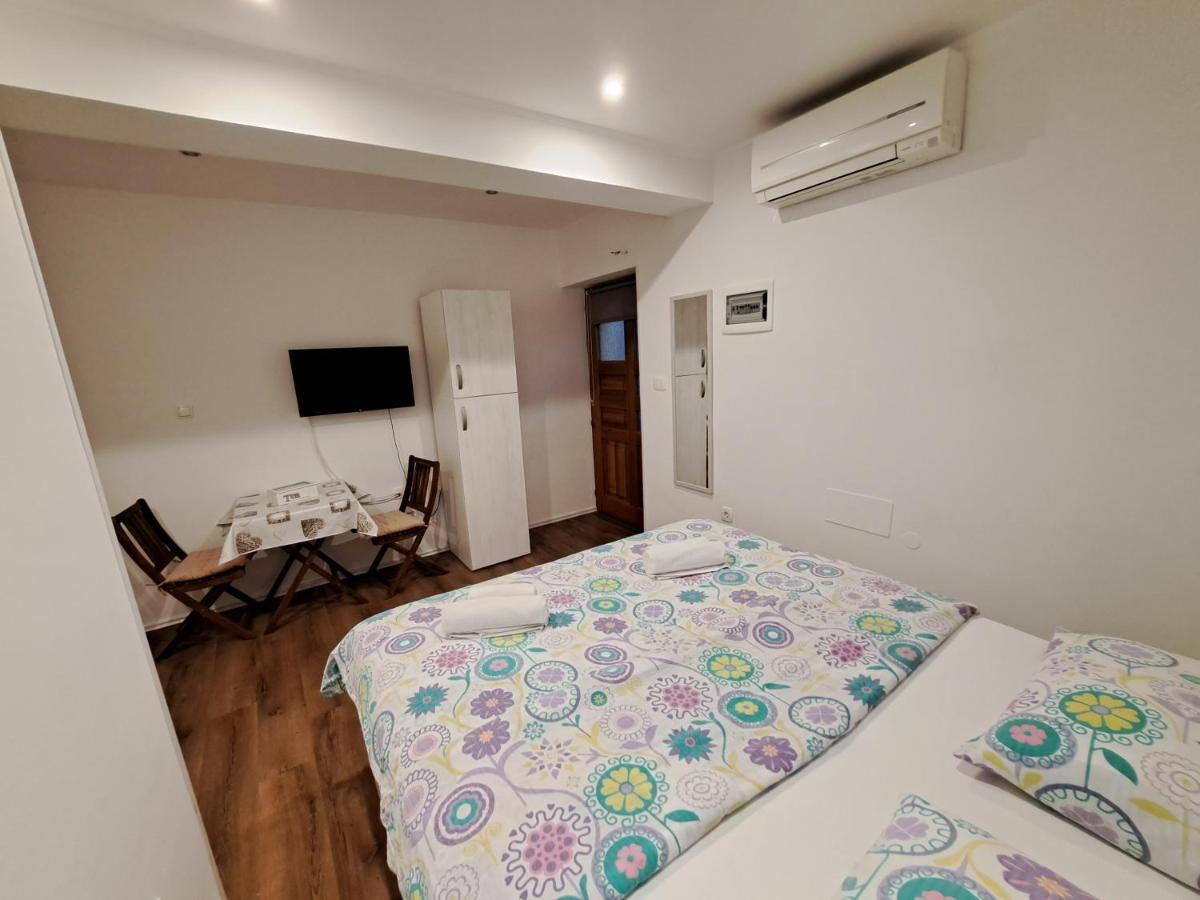 Meressa Nina&Leo Studio Apartments Novigrad  Екстер'єр фото