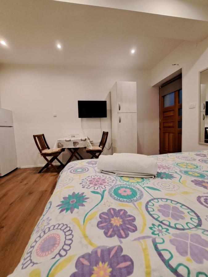 Meressa Nina&Leo Studio Apartments Novigrad  Екстер'єр фото