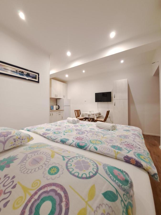 Meressa Nina&Leo Studio Apartments Novigrad  Екстер'єр фото