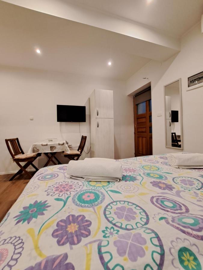 Meressa Nina&Leo Studio Apartments Novigrad  Екстер'єр фото