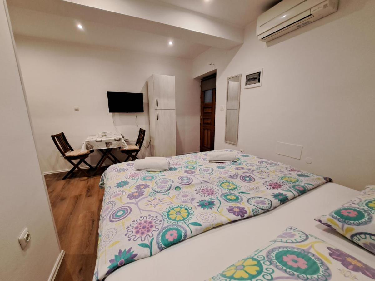 Meressa Nina&Leo Studio Apartments Novigrad  Екстер'єр фото