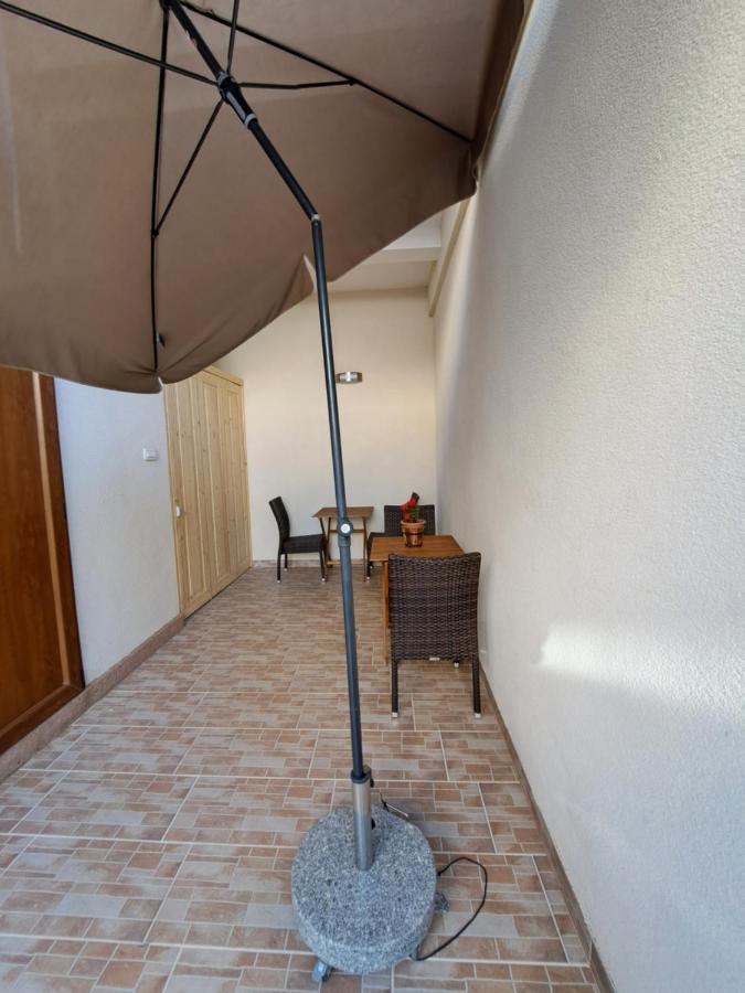 Meressa Nina&Leo Studio Apartments Novigrad  Екстер'єр фото