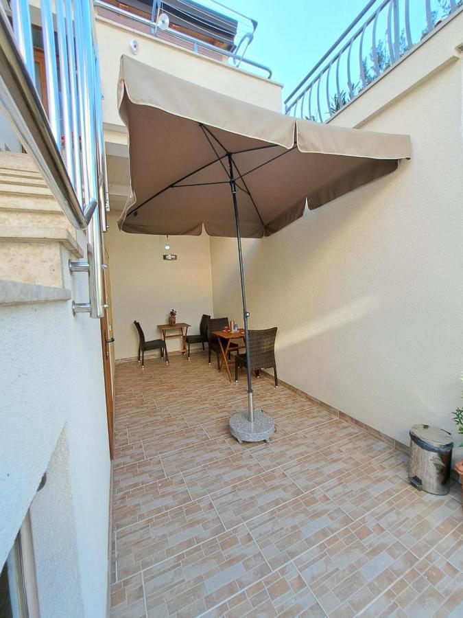 Meressa Nina&Leo Studio Apartments Novigrad  Екстер'єр фото