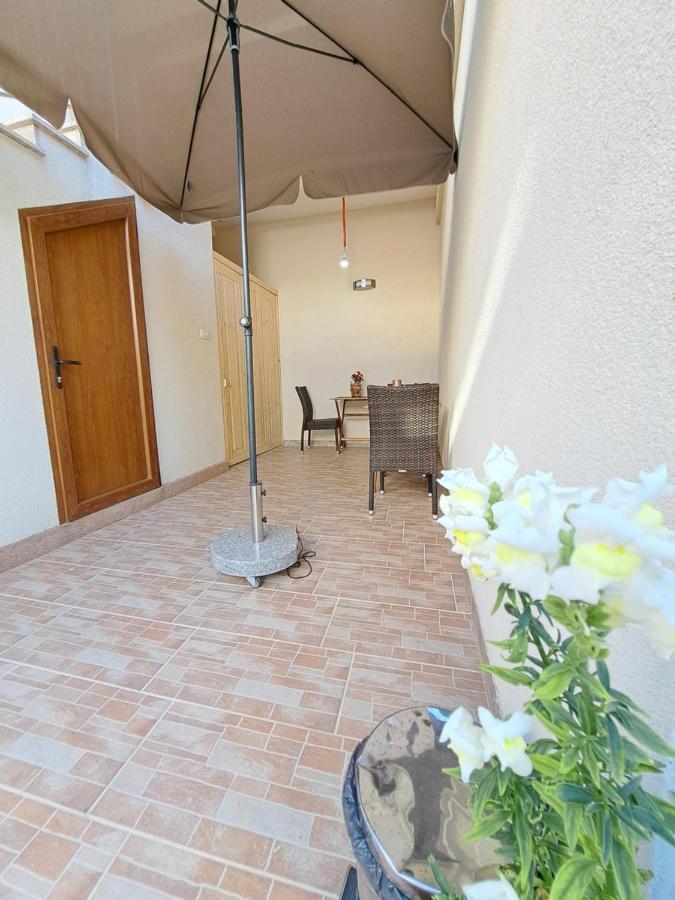Meressa Nina&Leo Studio Apartments Novigrad  Екстер'єр фото